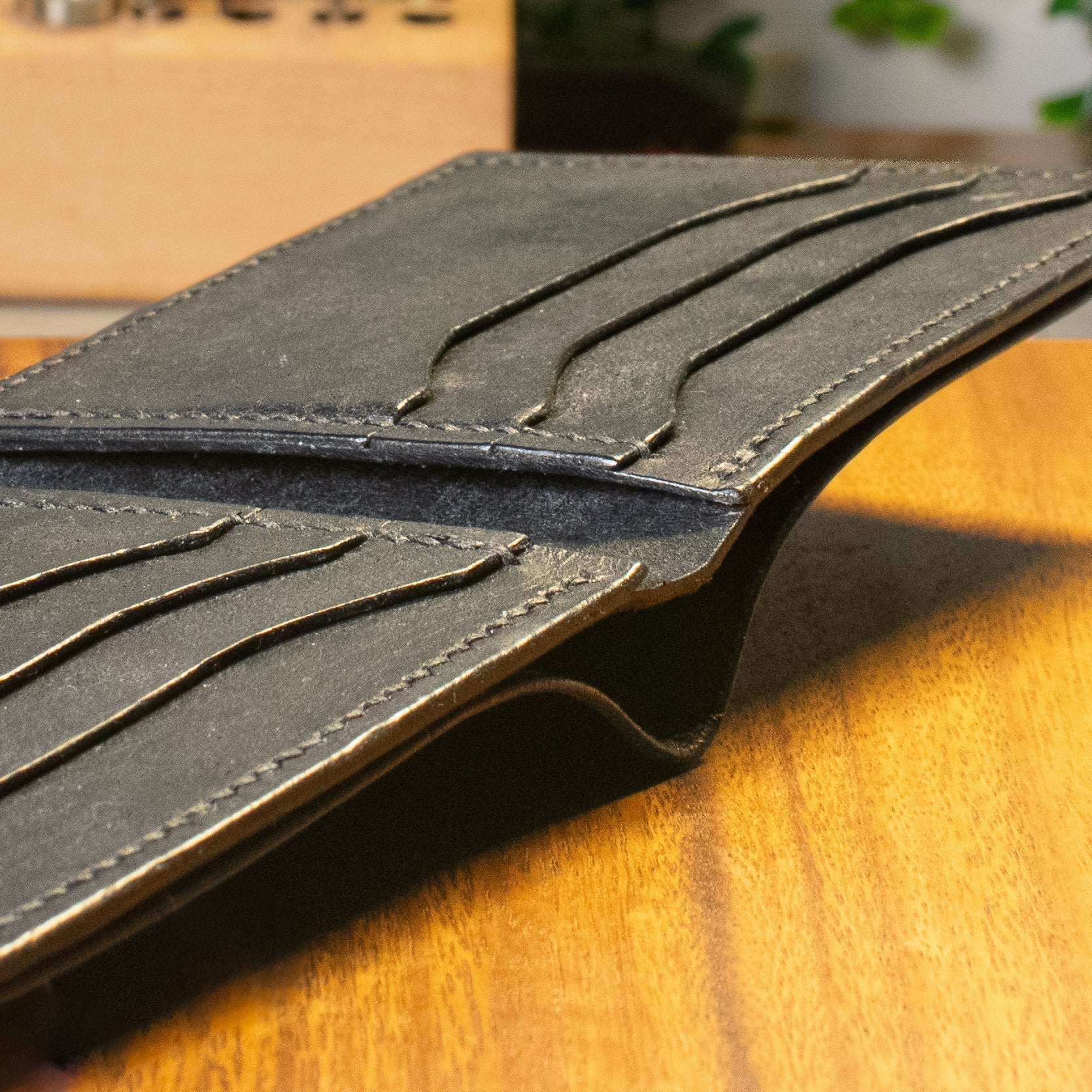 Classic Bifolds - Lost Cove Leather