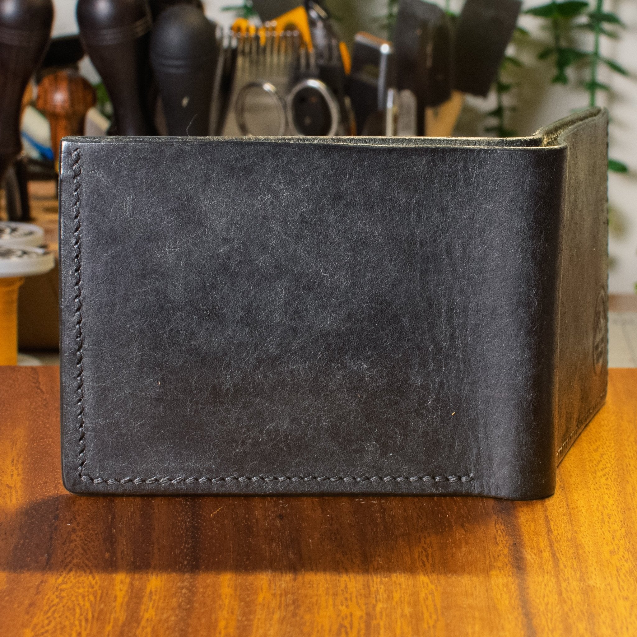 Hickory Bifold | Charcoal Pueblo | Black Thread - Lost Cove Leather