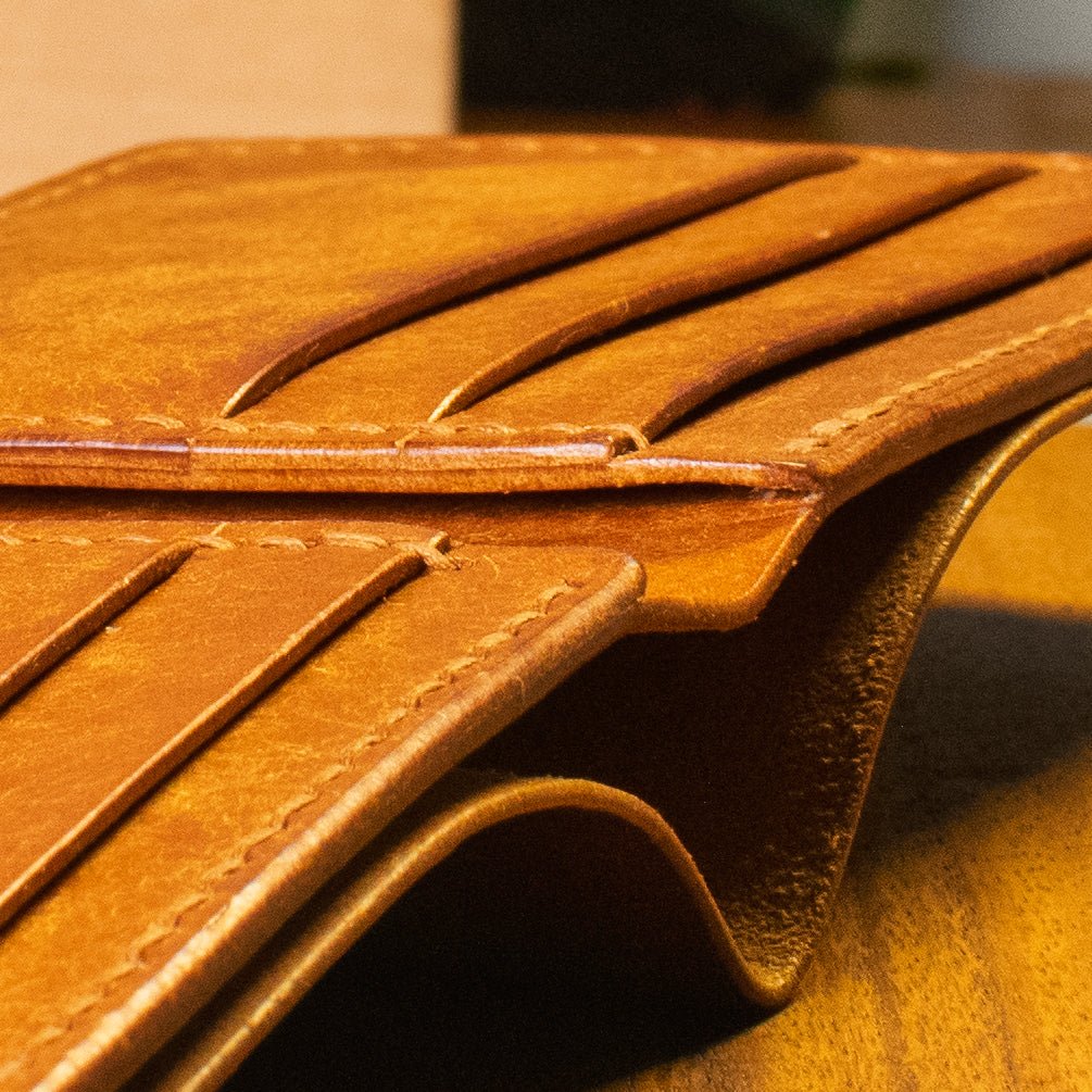 Hickory Bifold | Cognac Pueblo | Brown Thread - Lost Cove Leather