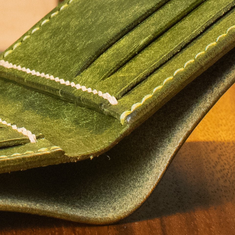 Hickory Bifold | Olive Pueblo | Pear Thread - Lost Cove Leather
