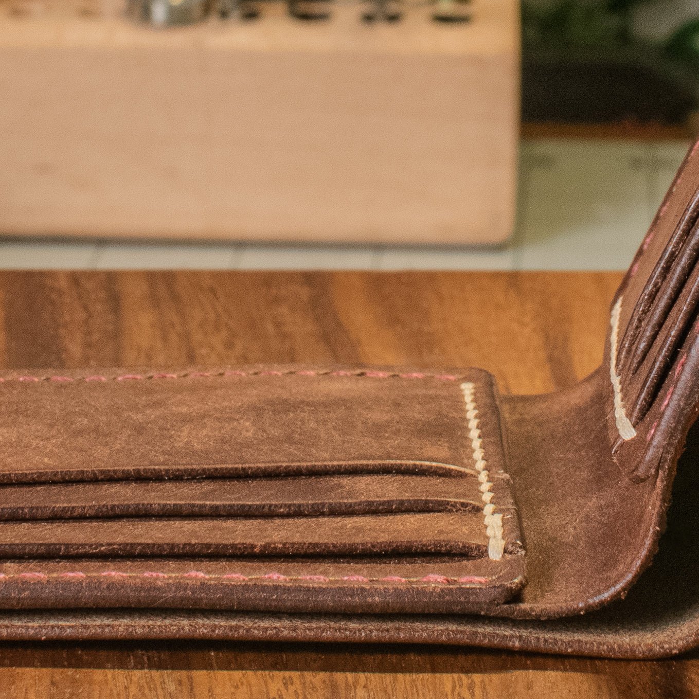 Hickory Bifold | Tobacco Pueblo | Red Thread - Lost Cove Leather