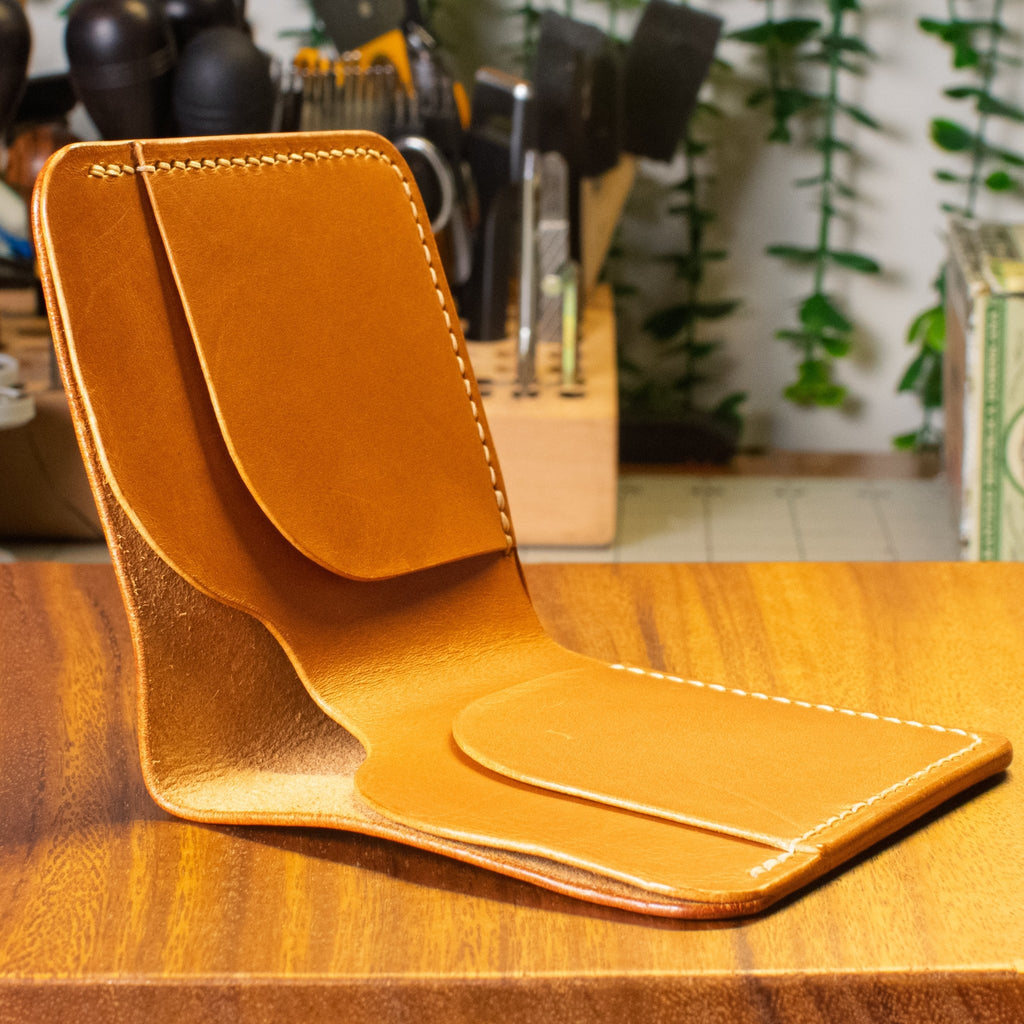 Laurel Vertical Bifold | Cognac Pueblo & Tan Wicket & Craig | Cream Thread - Lost Cove Leather